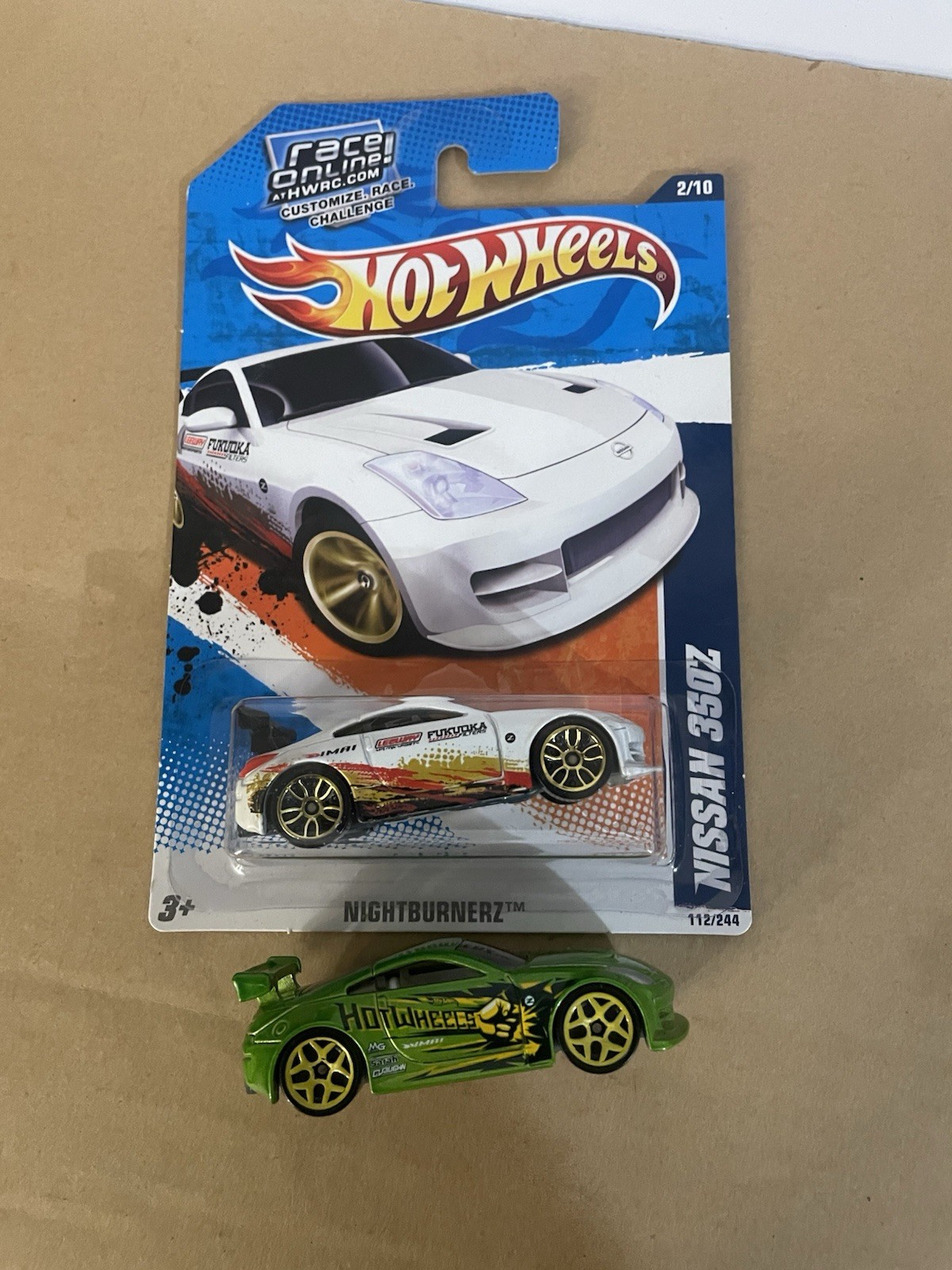 Hot Wheels Nissan 350Z White 2011 Nightburnerz & Green Multipack Exclusive