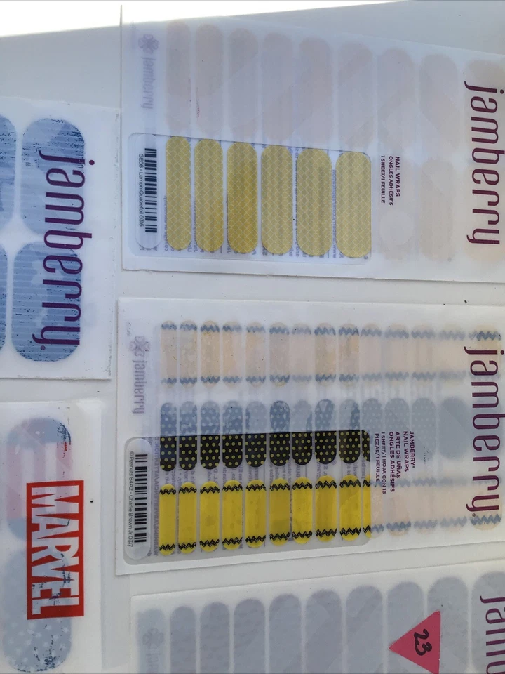 Envolturas para uñas Jamberry 8 hojas completas - colores brillantes y Capitán América Marvel Foto 4 de 4