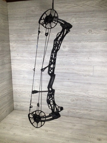 Mathews Lift 29.5 Left Handed Black