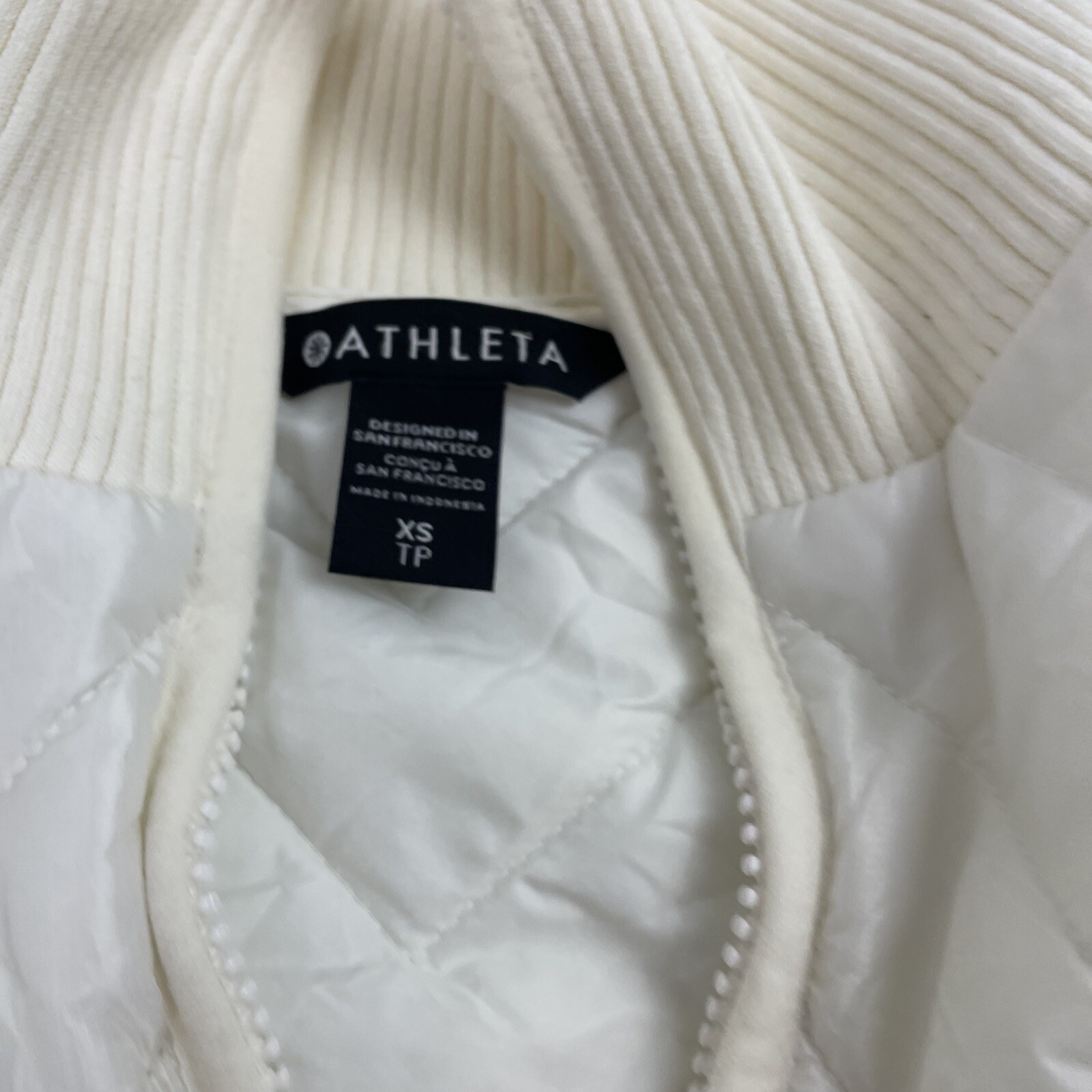 Athleta Mendocino Coat Women’s XS Magnolia White NWT Quilted Belted