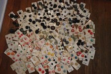 Large Lot Vintage Buttons on Cards All Lansing 140 Cards  NOS