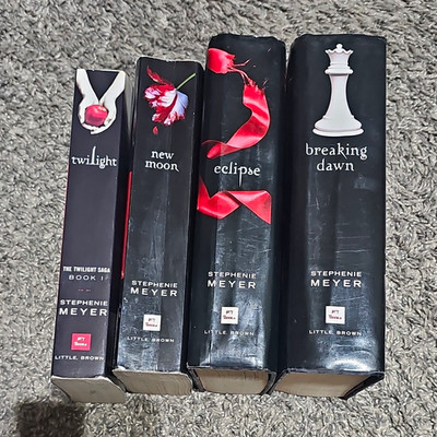 Stephenie Meyer Twilight (The Twilight Saga #1) 2006 Reprint Trade PB Vampires