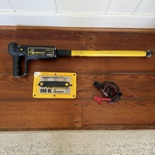 Pipehorn 800-HL Dual Frequency Pipe & Cable Locator Kit Working