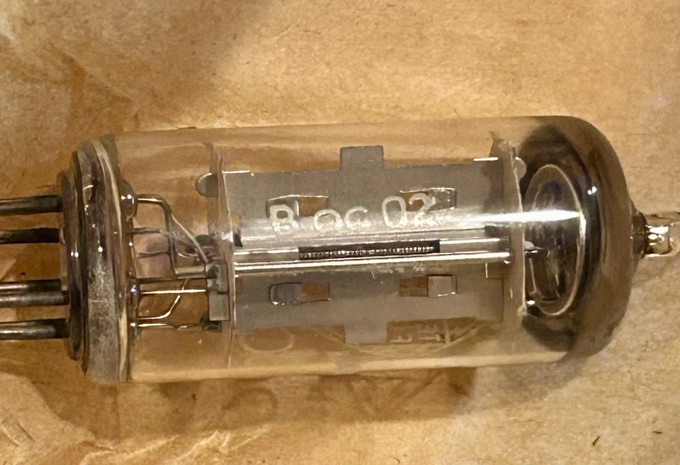 2 Nos Telefunken DC90 钻石。 复古三极管音频管 — 第 4/4 张图片