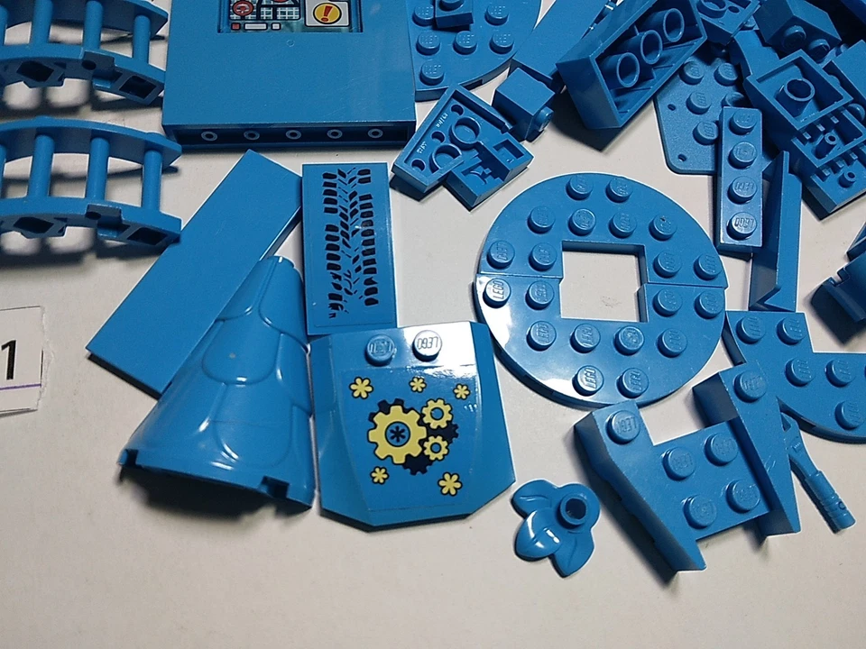 Lego Lote 200 Ladrillos Azures Oscuros Placas Guitarra Valla Guardabarros Base Vehículo 831 Foto 2 de 4