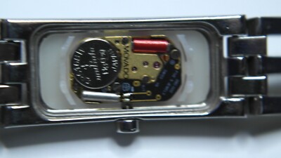 MOVADO 84 H5 1400 Quartz Rectangular Swiss Made MOP Women display picture 1