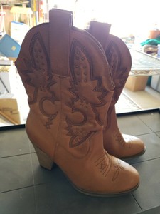 girl mia cowboy boots