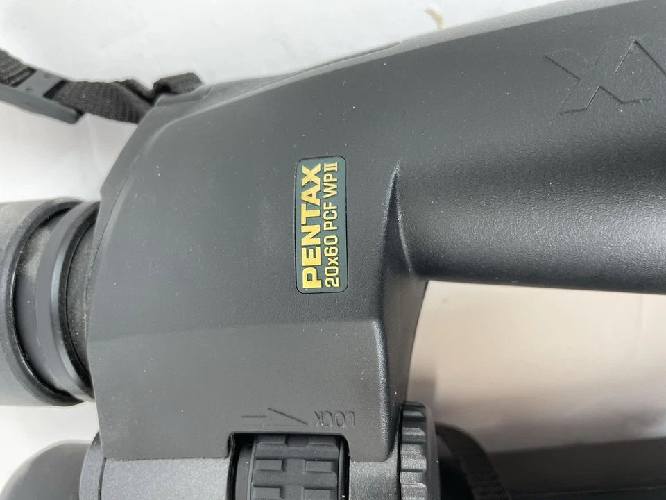 Pentax 20x60 2.2° Pcf Wf2 Binoculars W/ Carrying Case - Image 3 of 4