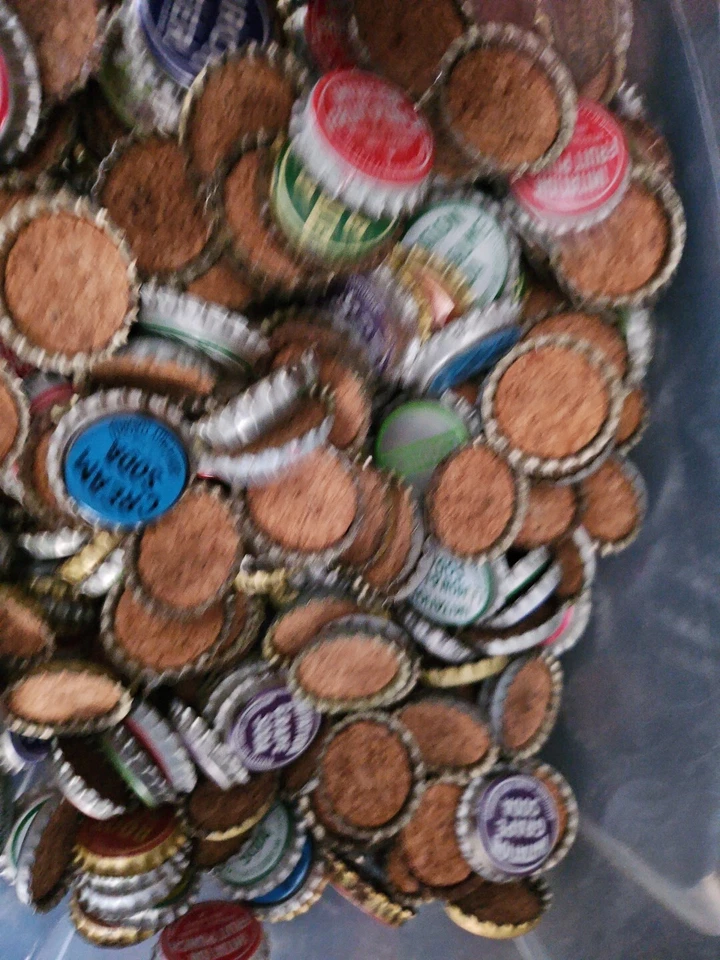 Lote de 10 tapas de botellas de refresco pop vintage TODAS SIN USAR lote surtido misterioso Foto 4 de 4