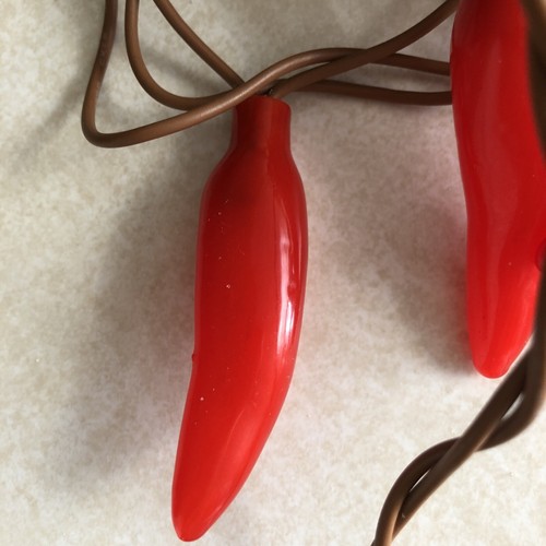Red Chili Peppers String Set Of 50 Heavy Duty Indoor Outdoor WORKING - Picture 3 of 5