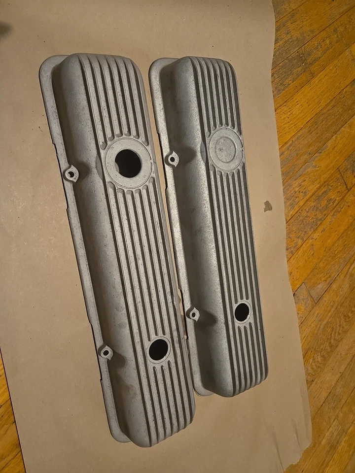 Cubiertas de válvula con aletas Chevy Camaro/corvette 1971-72 LT-1 350 3989005 3965542 ¡BONITAS! Foto 2 de 4