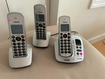 Vtech Dect 6.0 Cordless Phone CS6128-42 Answering Machine w/ Phone + 2 Phones