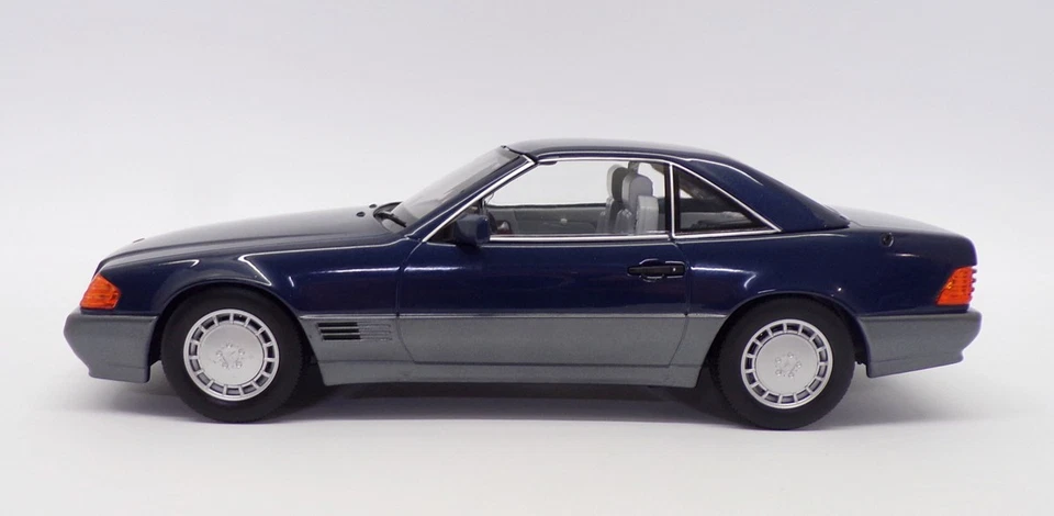 KK Scale 1/18 Scale KKDC180373 - 1993 Mercedes Benz 500SL - Metallic Blue - Image 3 of 4