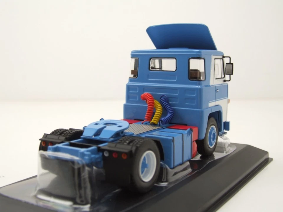 Scania LBT 141 Trattore 1976 Blu Bianco Ixo Models Modellino 1:43 - Immagine 2 di 4