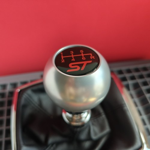 CHROME 6SP SHORT BALL SHIFT GEAR KNOB for FOCUS MK2 MK3 MK4 FIESTA MK7 MK8 ST RS - Picture 2 of 6