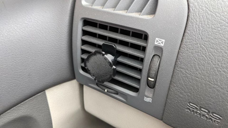 Phone Car Thin Vent Mount Clip (Compatible with Quad Lock) Thin Vent Version - Image 3 of 4