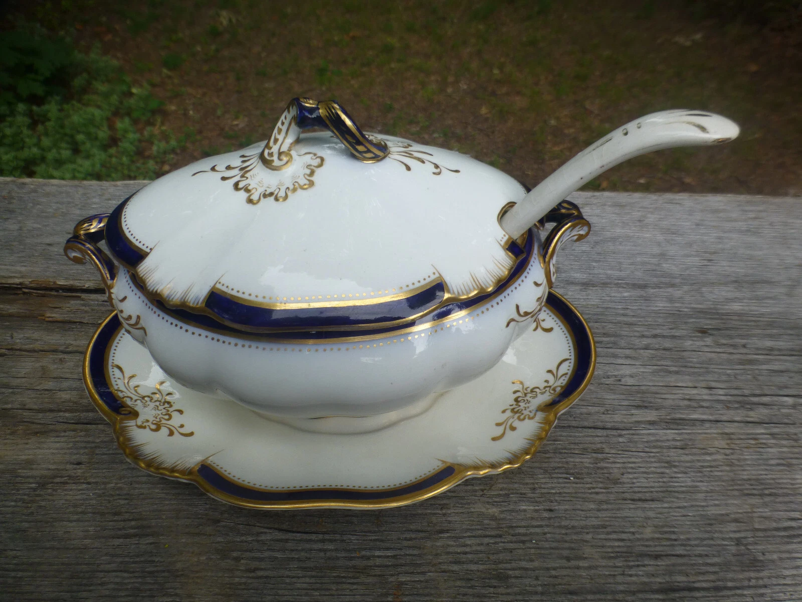 Sauce Boat Lid Ladle & Underplate 2390 by Jones George & Sons White Cobalt Blue