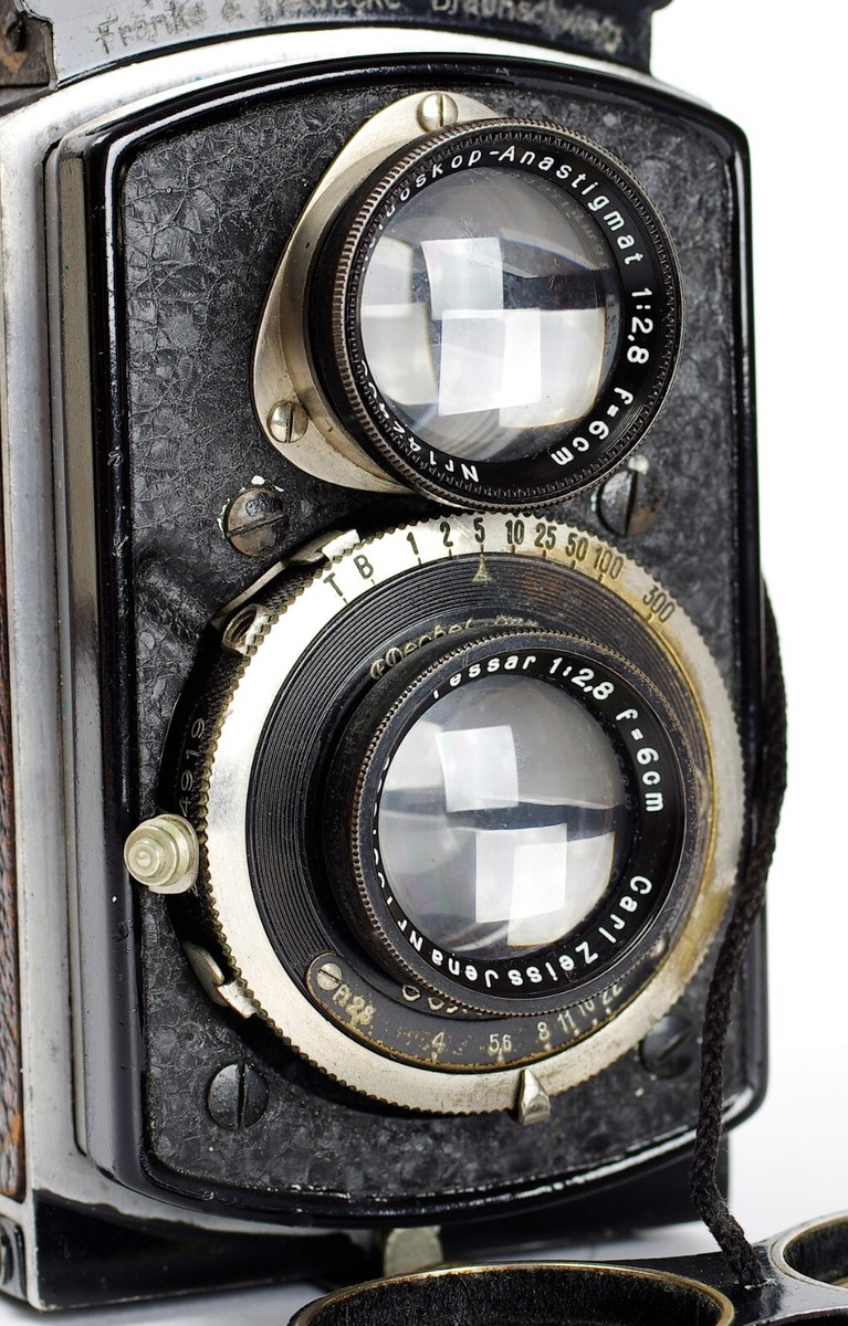 Rolleiflex Baby 4x4 1st Model Lens Carl Zeiss Tessar 3.5/6cm Rolleiflex Baby 4x4 1st Model Lens Carl Zeiss Tessar 3.5/6cm