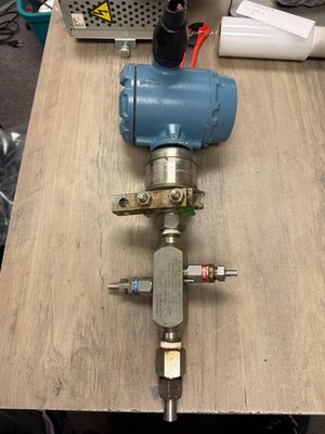 ROSEMOUNT 3051S1TG3A2A11A1AB4E4M5 Pressure Transmitter Manifold