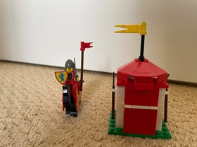 Lego Set 6035 - Castle Guard