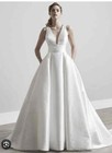 Sassi Holford Verity Ivory Wedding Dress Size 12 Sample Dress