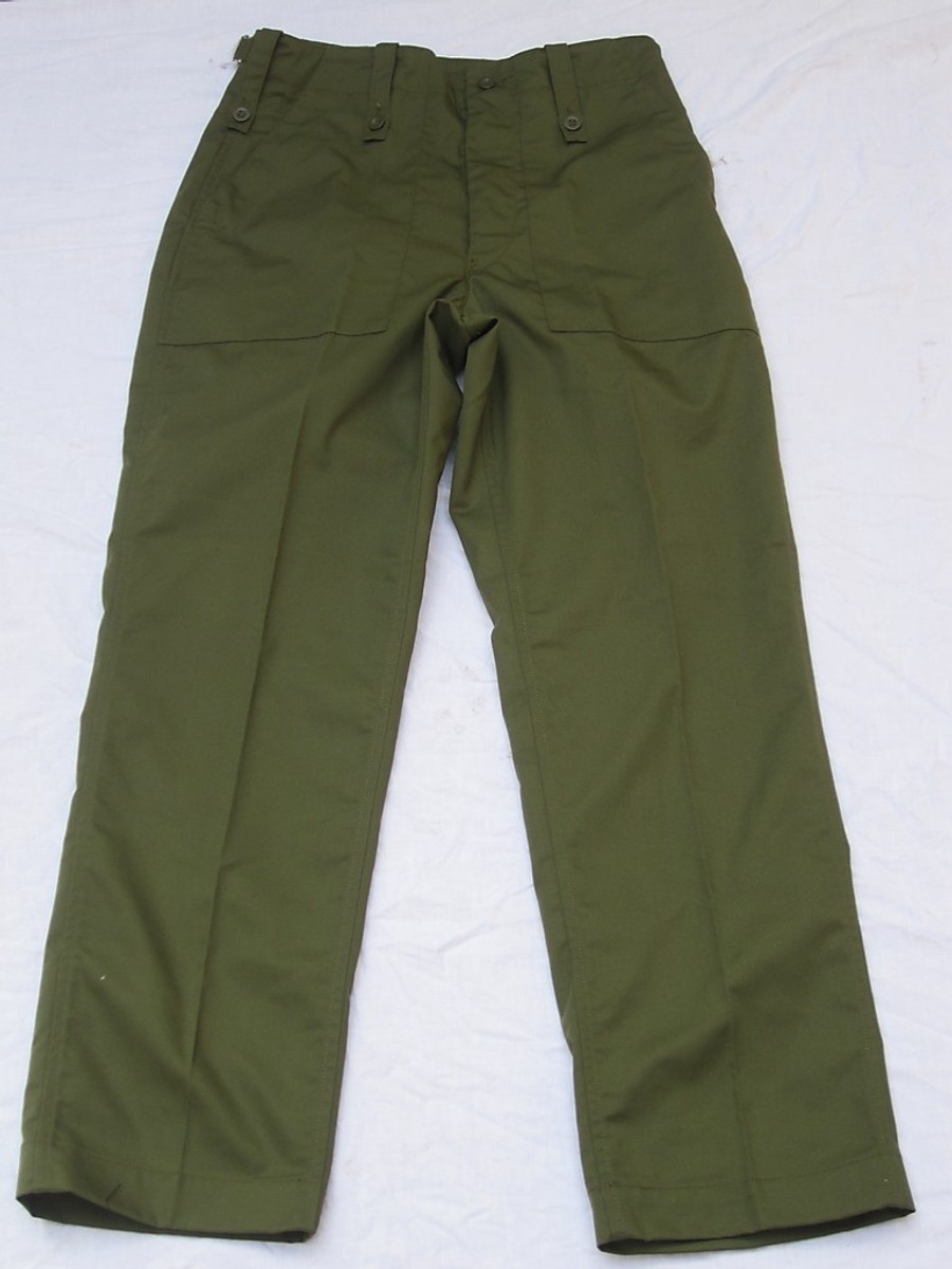 パンツ British Army Lightweight Fatigue Pants British Army Lightweight Combat / Fatigue Trousers L/W Green