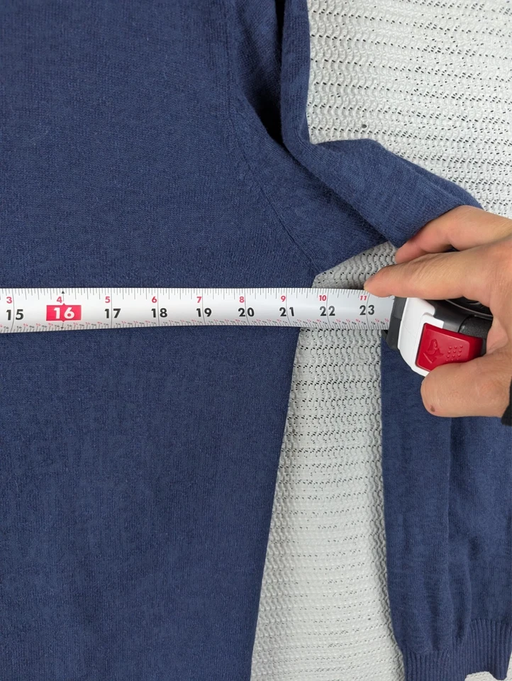 Insight hoodie Sweatshirt knit size XL fits large hooded all over print writting - Image 3 of 4