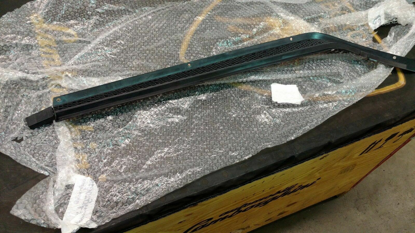 LAMBORGHINI MURCIELAGO LP640 ROADSTER REAR RIGHT BONNET HOOD GRILL OEM 417827968