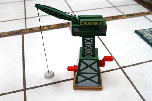 Thomas the Train Cranky the Crane madera Y4368 2012, usado jugado con - Imagen 3 de 8