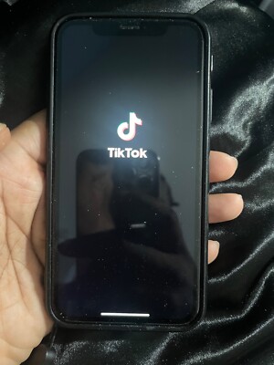 Apple iPhone XR - 64GB (Entsperrt) (MIT TIKTOK UND CAPCUT APP INSTALLIERT)