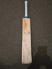 2.78 lbs used unbranded cricket bat