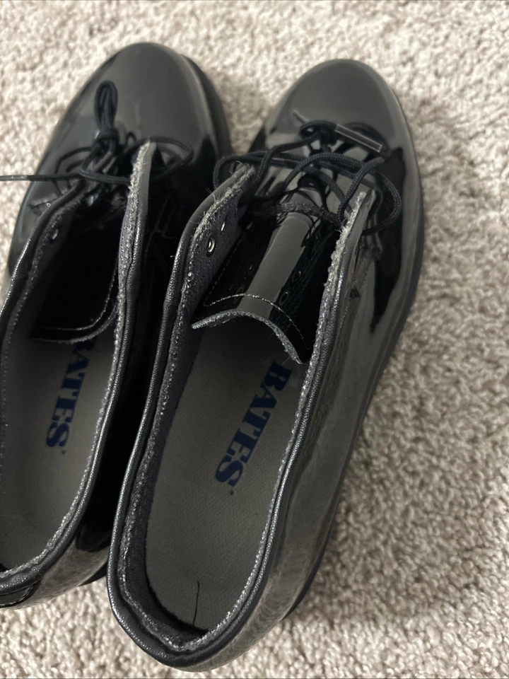 Bates Women’s Size 7.5 High Gloss Oxford Black Shoe E22741 - Store Display Model - Image 3 of 3