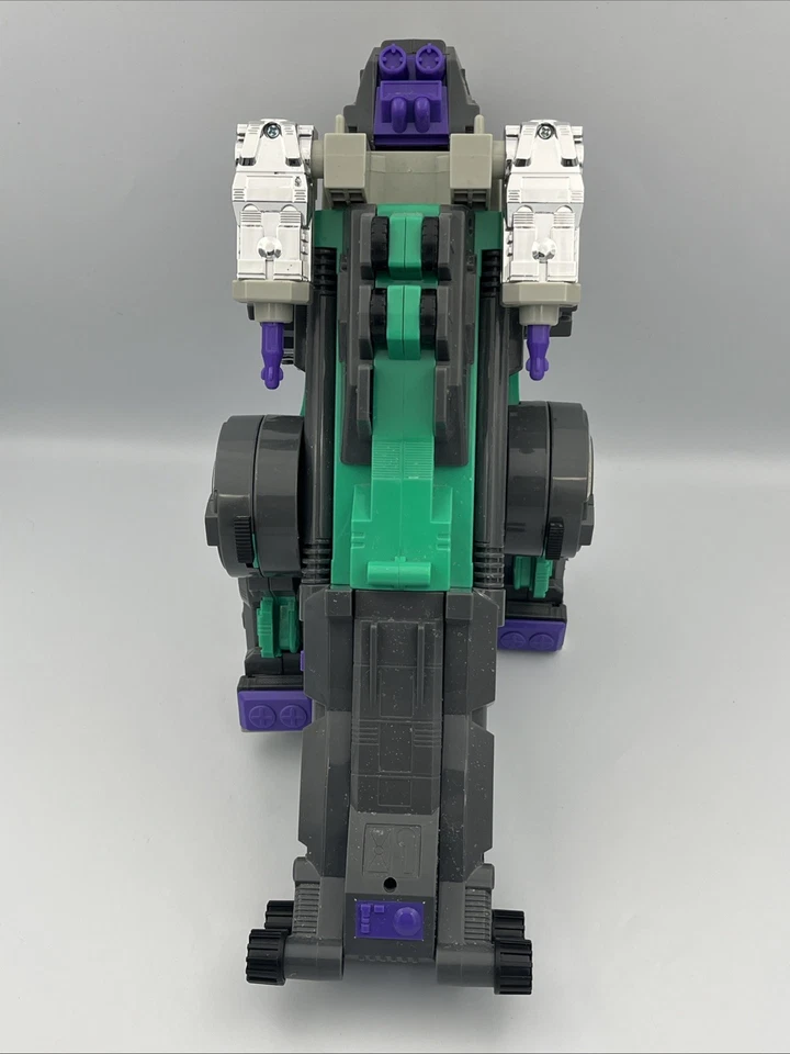 Hasbro Transformers Generations Titans Return Titan Class Trypticon Complete - Image 4 of 4