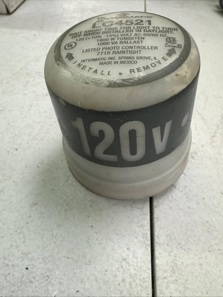 Intermatic LC4521 Lock ing Type 120V Photo Control - ECS - Image 2 of 4
