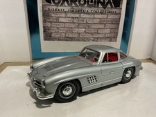 1:18 BURAGO ITALY 1954 MERCEDES 300 SL GULLWING SILVER ON RED