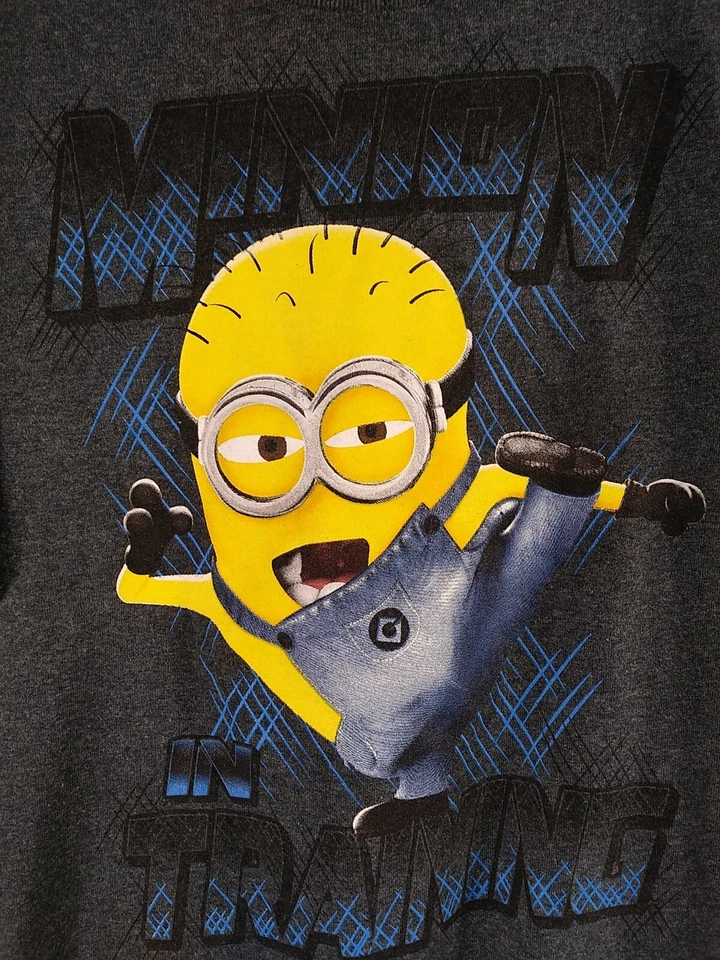 DESPICABLE ME "Minion In Training" Distressed Logo Gray T-Shirt Youth XXL (18) - Image 2 of 4