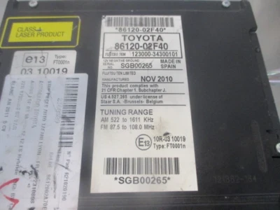 AUTORADIO RÉCEPTEUR TOYOTA AURIS 8612002F40 2360589 - Photo 1/4