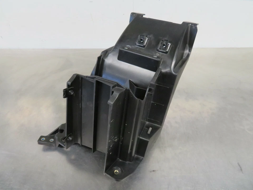 Harley Davidson Street Rod Xg750A 2018 EB887, caja bandeja batería Foto 2 de 4