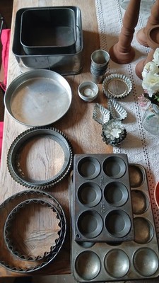 Vintage Backen Kochen Konvolut Metall Brot Kuchen Nahtlose Formen Formen Schalen Küche