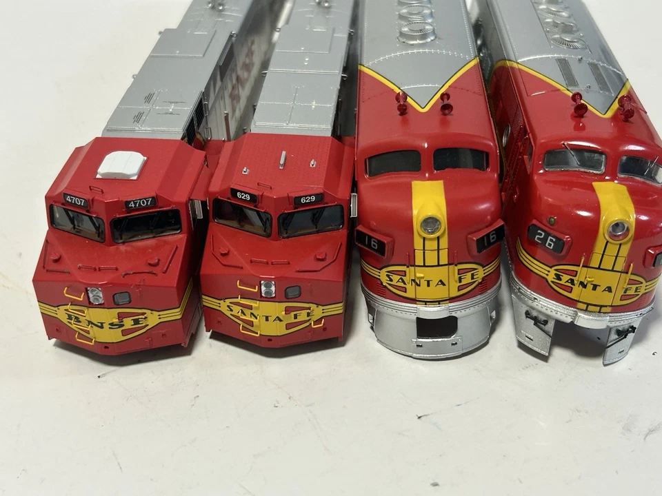 LOT 4 MTH?? Body Shells Santa Fe HO Ga BNSF-4707,Santa Fe-629, 16,26 SOLD AS IS - Image 4 of 4
