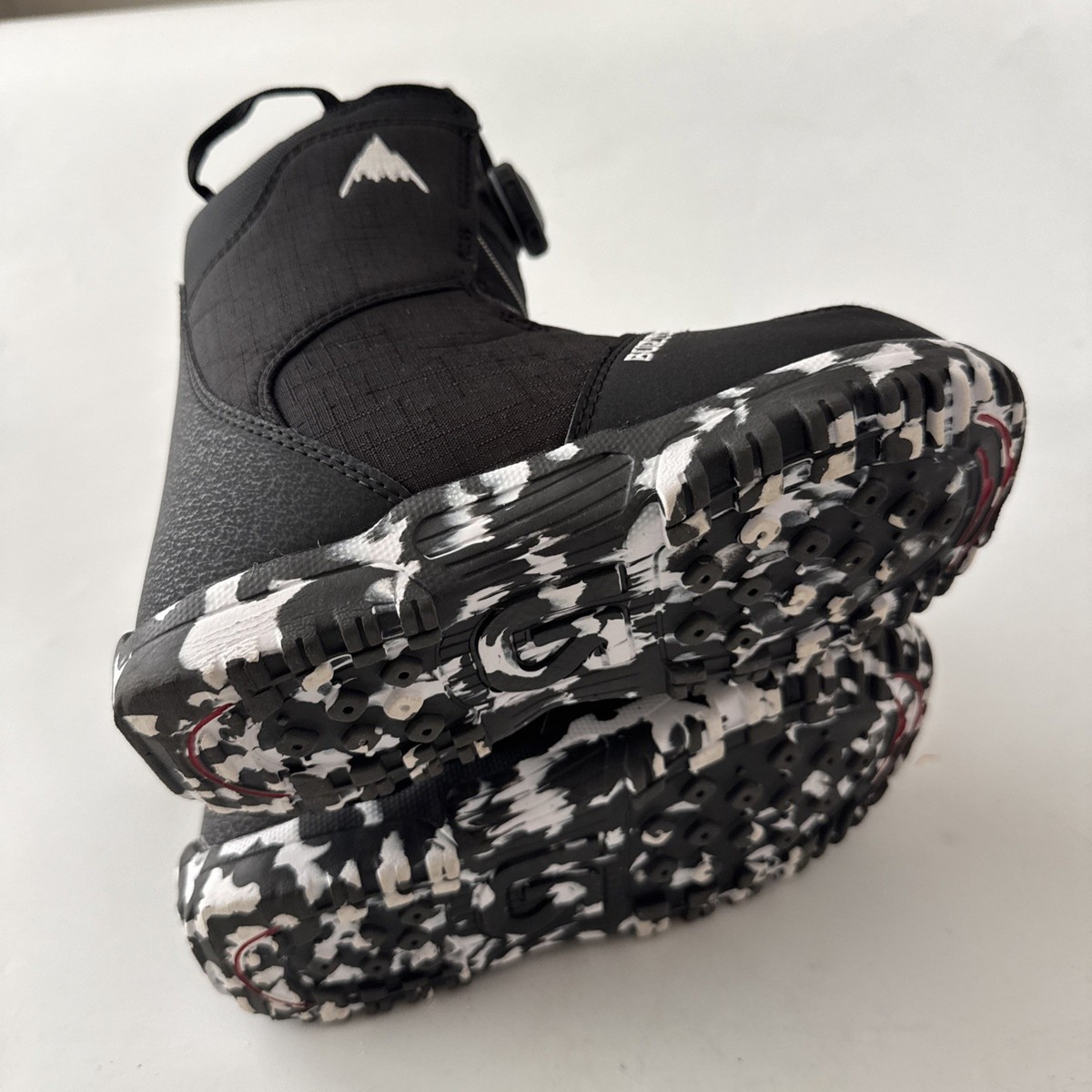 Burton Kids Grom BOA Snowboard Boots Black White Size 3K US | eBay