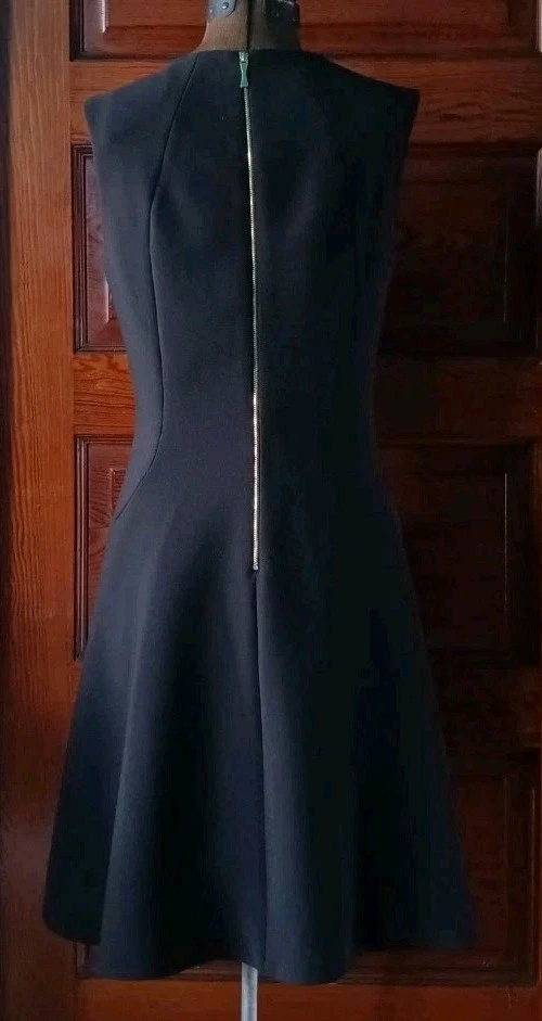 Mini abito nero senza maniche Kate Spade Ponte aderente e svasato scopa stick nuovo con etichette taglia 6