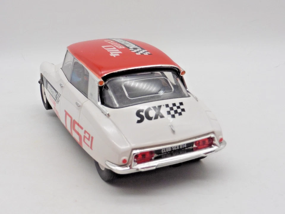 1:32 SCX - Scalextric / Citroen DS 21 - Digital Umbau - Bild 4 von 4