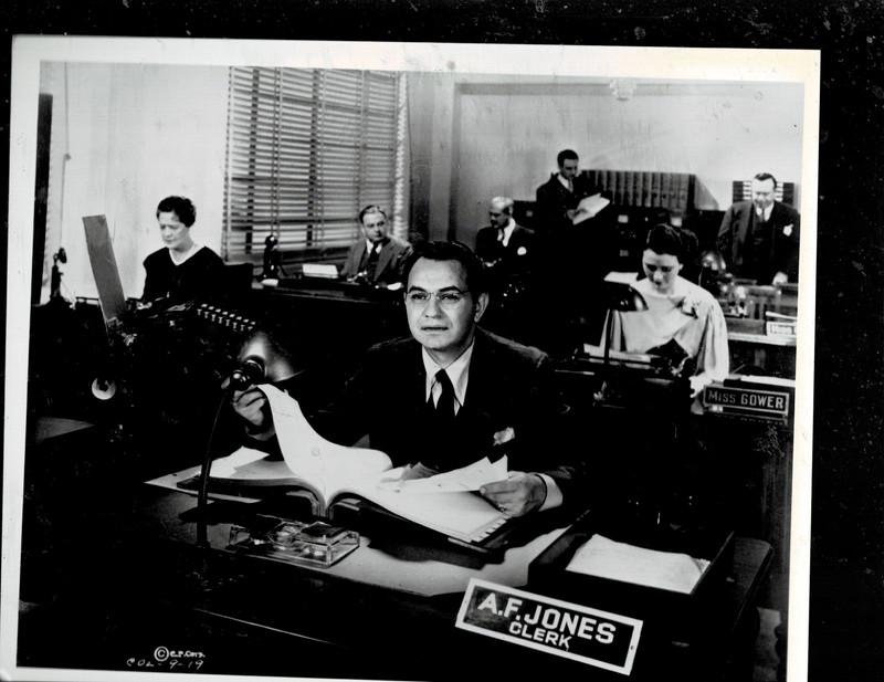 SUPER RARE!! 8X10 1955 ORIG "ILLEGAL" EDWARD G. ROBINSON MOVIE SCENE PHOTO!!