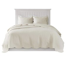Madison Park Tuscany Quilt Set Damask Medallion Lightweight Bedspread 2 Shams
