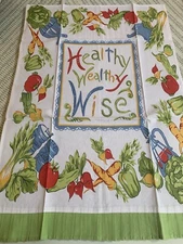 New LuRay Vintage Style Pretty Kitchen Tea Towel - Cheerful Salad Veggie Print !