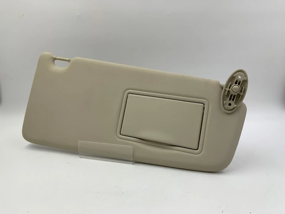 Land Rover LR2 2013-2015 pasajero parasol parasol gris iluminado E01B53024 Foto 2 de 4