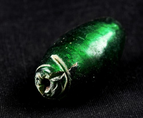 old Hand made glass silver lamp work with large hole bead #7344 - Picture 4 of 5