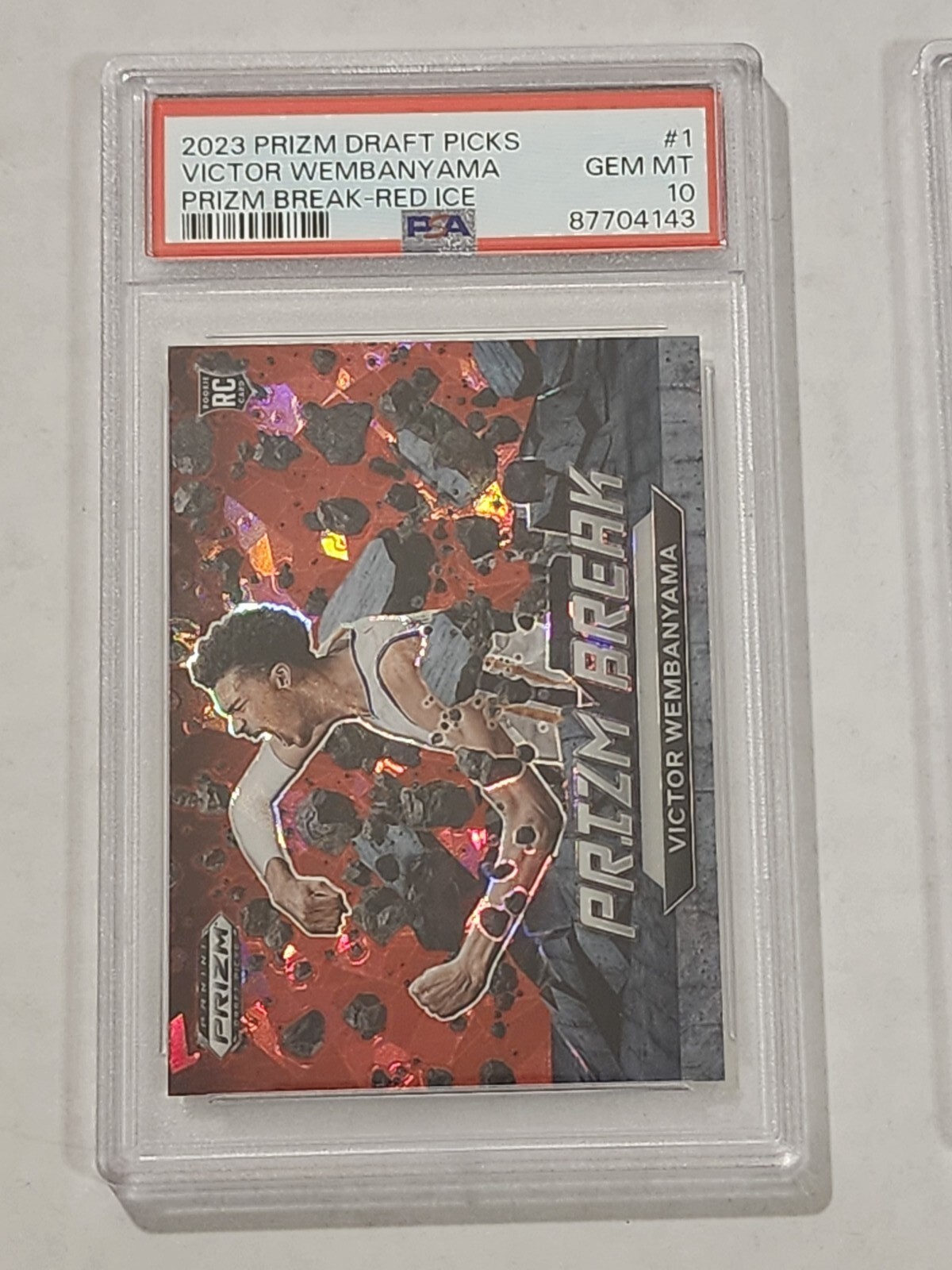 2023 Victor Wembanyama Prizm Draft Picks #1 Prizm Break Red Ice PSA 10 ROY SPURS