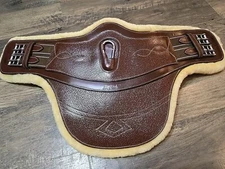 Anatomic Jumping Girth